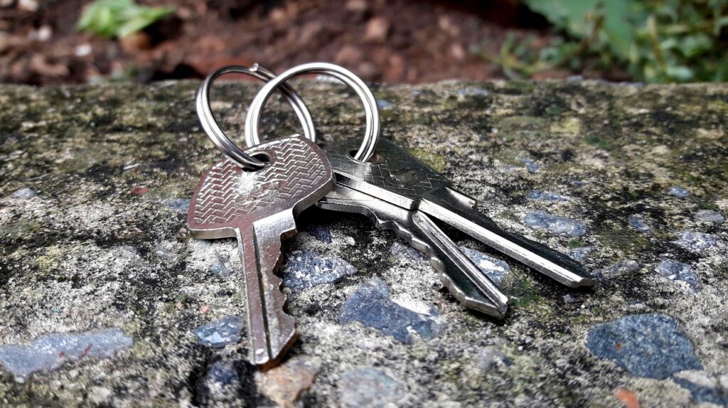 Trousseau de cles, transmission d'un bien immobilier