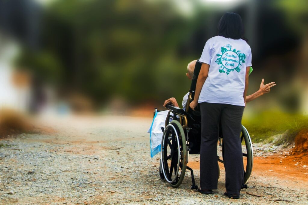 Être aidant familial : droits, aides et solutions de répit