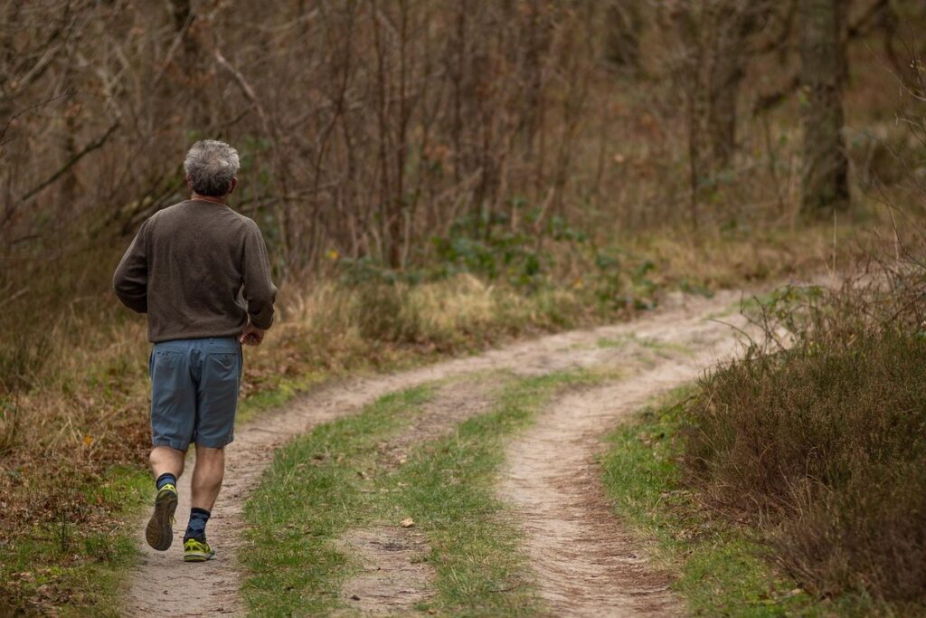 Activités physiques adaptées aux seniors : le guide complet